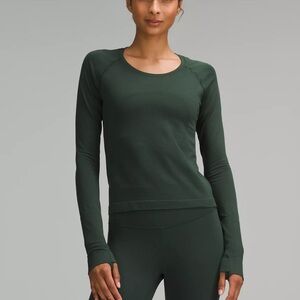 Swiftly Tech Long-Sleeve Shirt 2.0
Waist Length Legacy Green Size 6